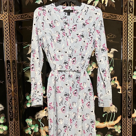 attention Abstract Floral Light Blue Shirt Dress with Pockets - Picture 3 of 7